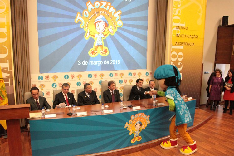 Rui Moreira no lan&ccedil;amento da primeira pedra da Ala Pedi&aacute;trica