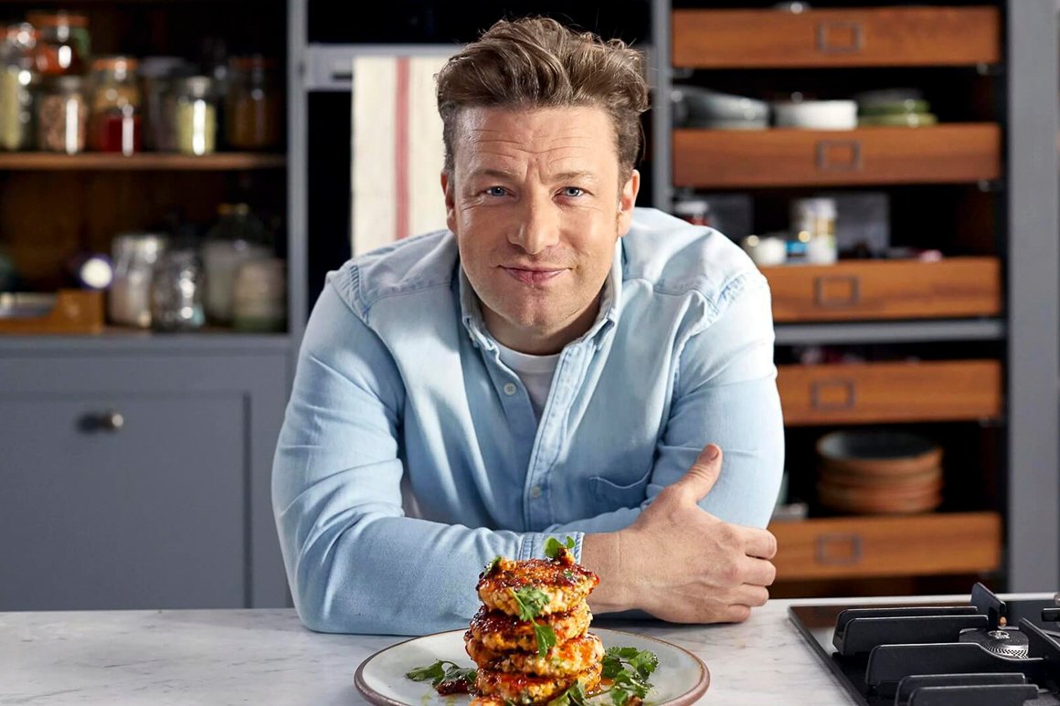 Gastronomy, people, and tiles delight chef Jamie Oliver in a visit to Porto  - News Porto.