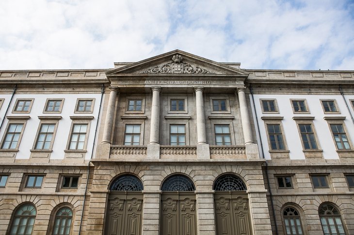 #fib_fachada_univerdidade_do_porto.jpg