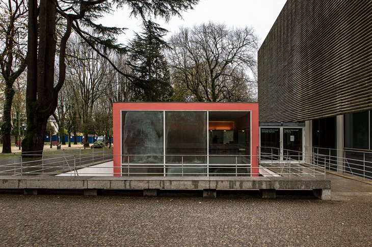 #fib_exterior_BMAG.jpg