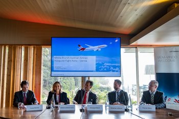 fib_nova_rota_Porto_Viena_Austrian_Airlines_11.JPG