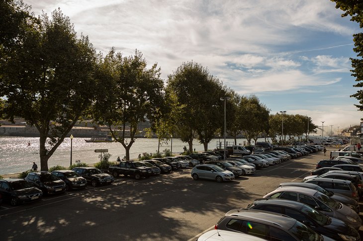 #fib_parque_estacionamento_alfandega_01.jpg