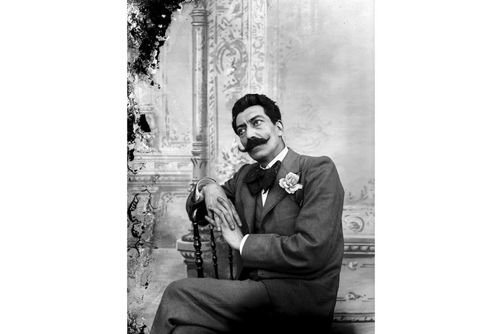 Aurélio da Paz dos Reis, Auto-retrato, 1909.jpg