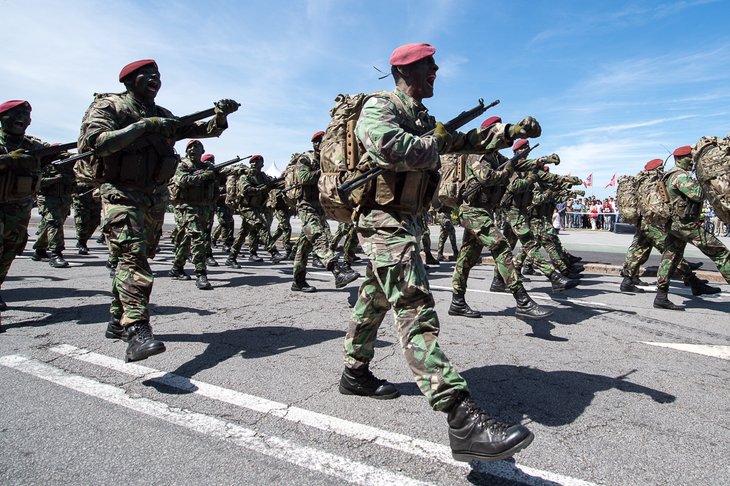 #mno_fib_desfile_militar_10_Junho_11.JPG